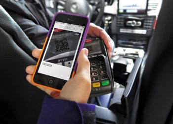 Jeder vierte Fahrgast möchte im Taxi mobil bezahlen