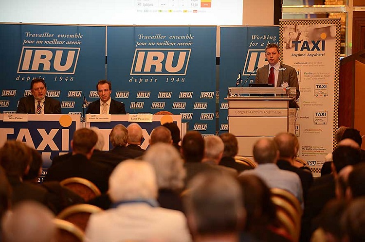 IRU präsentiert neuen globalen App-Ansatz