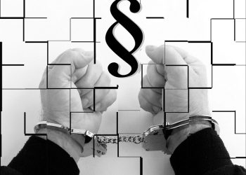 Uber- Bosse eingesperrt \ Taxi Times Update 2015-07-02