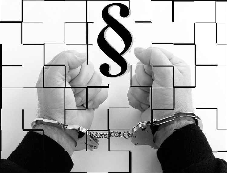 Uber- Bosse eingesperrt \ Taxi Times Update 2015-07-02