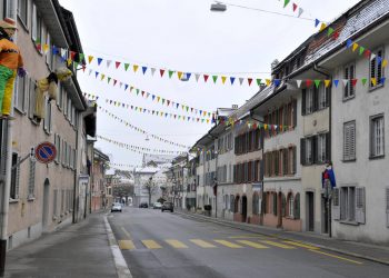 Deutsche Taxis fahren für ein Drittel günstiger zum Züricher Flughafen