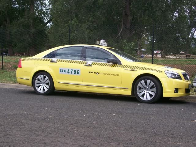 Bus passengers saved by ‚hero‘ taxi driver