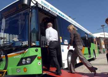 Canberra signs with Uber to solve last-mile problem