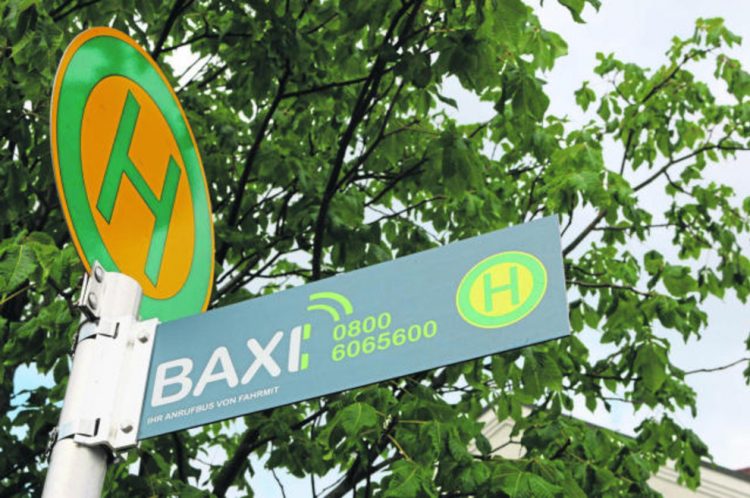 Erfolgsmodell Baxi feiert 100.000. Fahrgast und fährt bald auch elektrisch