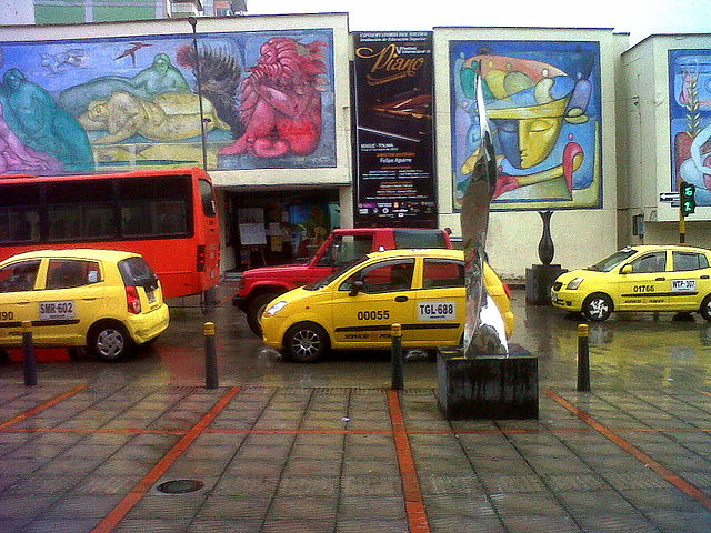 Tränengas bei Taxi-Protesten in Kolumbien