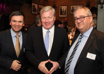 : GVN-Geschäftsführer Benjamin Sokolovic, Niedersachsens Wirtschaftsminister Dr. Bernd Althusmann und GVN Präsident Mathias Krage