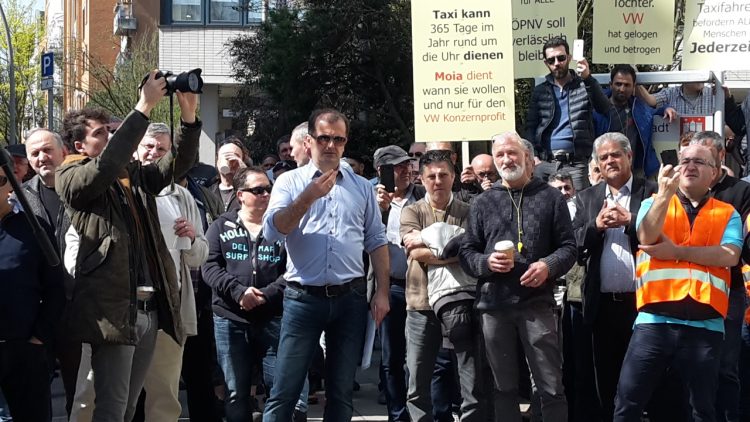 Moia stellt Elektro-Bus vor und hält an Plänen fest