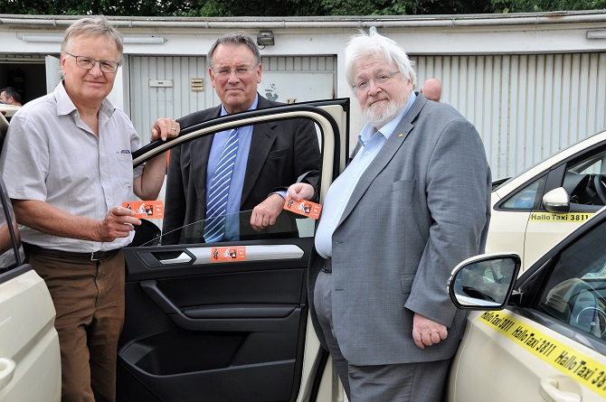 Gemeinsame Verkehrssicherheitsaktion des Taxigewerbes und des ADFC