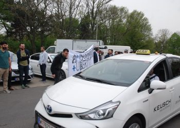 Einheitsgewerbe: Wiener Taxi-Obmann verstärkt den Druck auf den Verkehrsminister