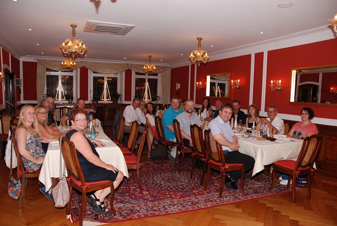 Mitglieder und Gäste der Interessengemeinschaft IG Ortenau treffen sich regelmäßig in Offenburg zum Austausch. Foto: Taxi Times