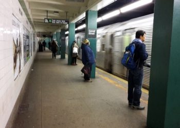 New Yorks ÖPNV durch Ubers Konkurrenz in Schwierigkeiten