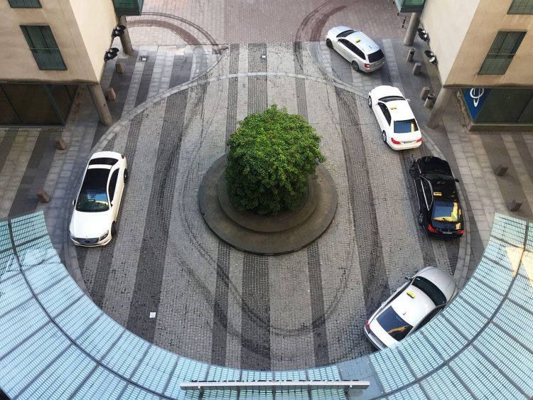 Ansturm auf Taxilizenzen nach Deregulierung in Finnland