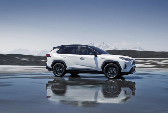Yeni Toyota RAV4 siparişe hazır