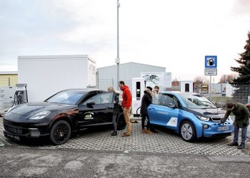 Ultraschnelles Laden mit bis zu 450 kW