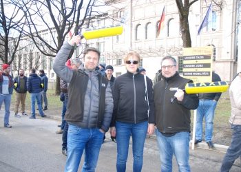 Bayerische Taxiunternehmer sagen nein zu Scheuers Taxiplänen