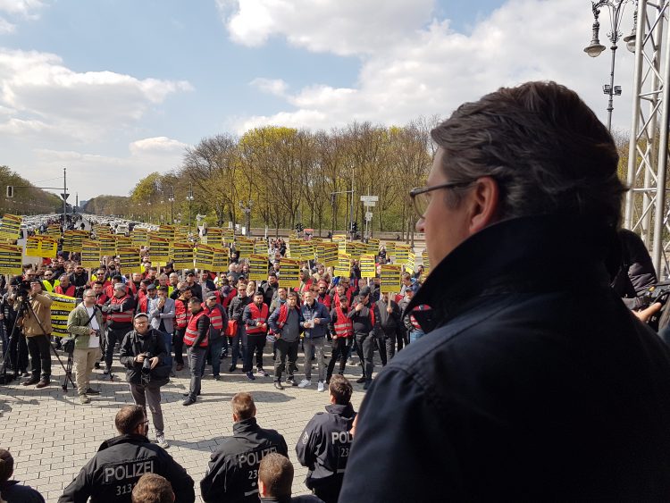 Taxi Times am 2. Mai im Radio