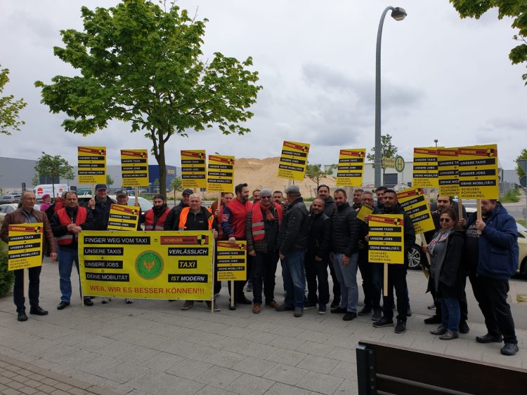 Taximahnwache beim brandenburgischen CDU-Parteitag