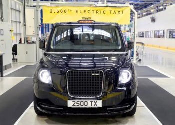 LEVC feiert die London Taxi Produktion