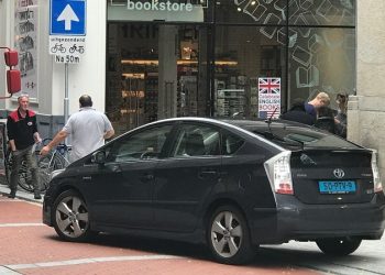 Die Unfallhäufigkeit Amsterdamer Taxis (besonders Uber) und deren Folgen