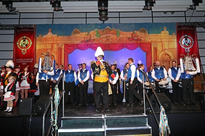 Nach dem Karneval ist vor dem Taxiball