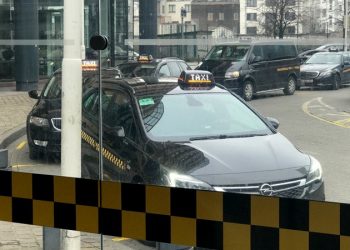 Deregulierte Taxipolitik in Flandern: 15 Minuten Wartezeit für „App-Taxis“ gekippt