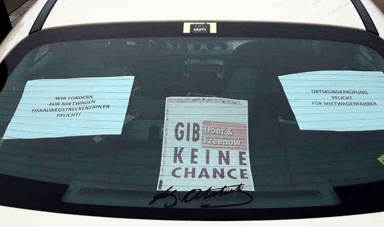 Taxi-Demo in Berlin: friedlich und ohne viel Chaos