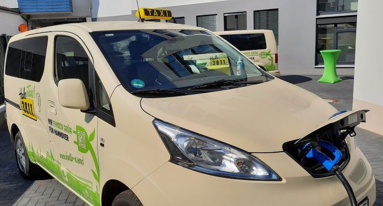 Start des HeT 3811-Projekts in Hannover: vollelektrisch Taxifahren