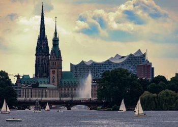 Yasadışı hareket etme: Hamburg’da 60 Limuzin lisansları nasıl geri alındı