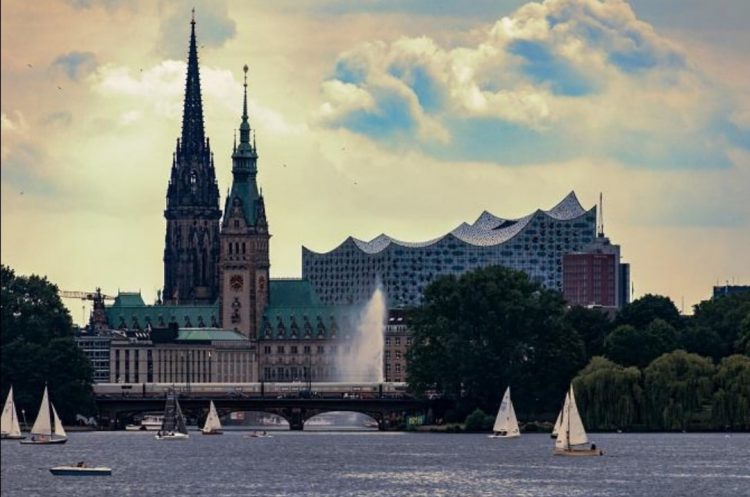 Yasadışı hareket etme: Hamburg’da 60 Limuzin lisansları nasıl geri alındı