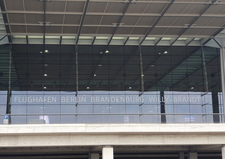 Taxi-Laderecht am BER sorgt für Diskussion im Berliner Landesparlament