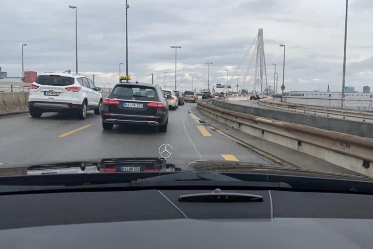 Ludwigshafen und Mannheim: Taxi-Demo gegen den Lockdown