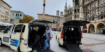 Münih, teşvik edilen ilk engelli taksileri karşıladı
