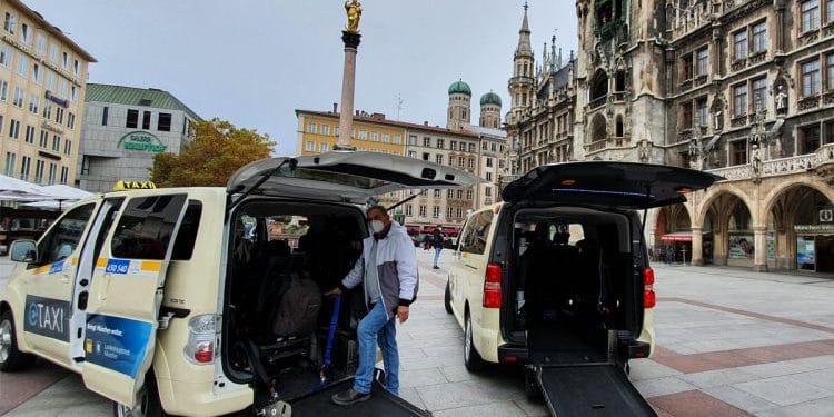Münih, teşvik edilen ilk engelli taksileri karşıladı