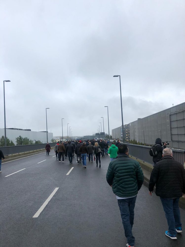 Açılış gününde BER-Anlaşmasına karşı Taksi Protestosu
