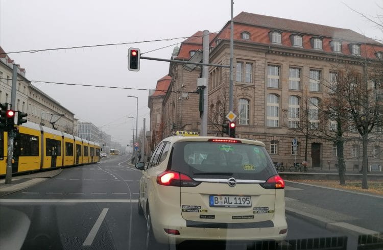NO TAXIT! Brandbrief vom Taxigewerbe landet beim Wirtschaftsminister