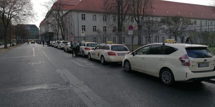 Novemberhilfen für Taxis: Berliner „5 vor 12 Protestaktion“ wächst