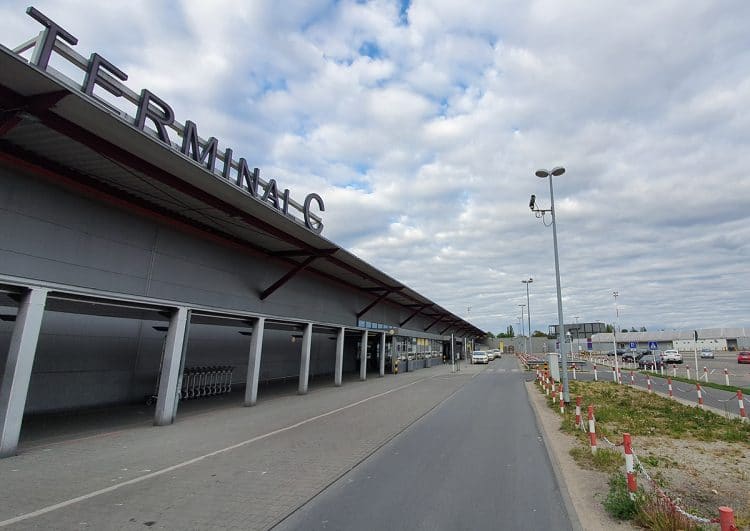 Wichtige Taxi-Adressen: Berlin bereitet sechs Impfzentren vor