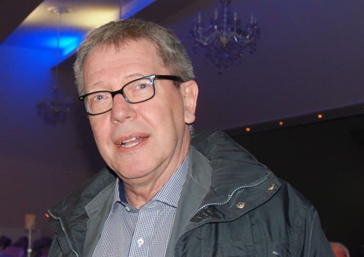 Leitstelle an Zentrale: Alt-Treptow läuft, Wedding gestartet