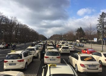 Große Taxidemo in Berlin für eine faire PBefG-Novelle