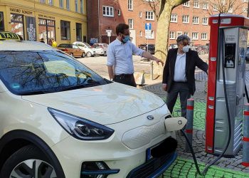 Projekt Zukunftstaxi – die Förderoffensive für Hamburger Taxiunternehmer