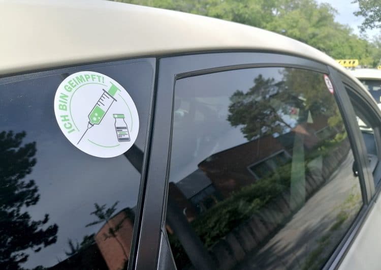 Taxi-„Innung“ setzt Signal mit Aufkleber „Ich bin geimpft“