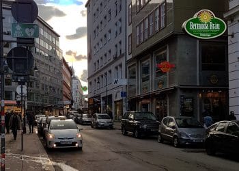 Corona- und saisonbedingter Taxi-Engpass in Wien