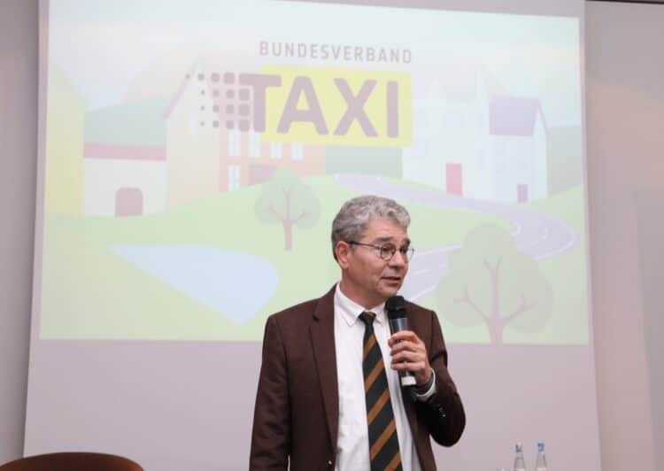 Der ÖPNV wird zum großen Taxi-Konkurrenten