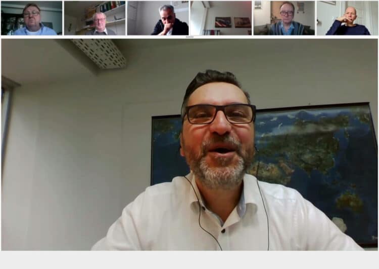 Steter Austausch beim Projekt Zukunftstaxi