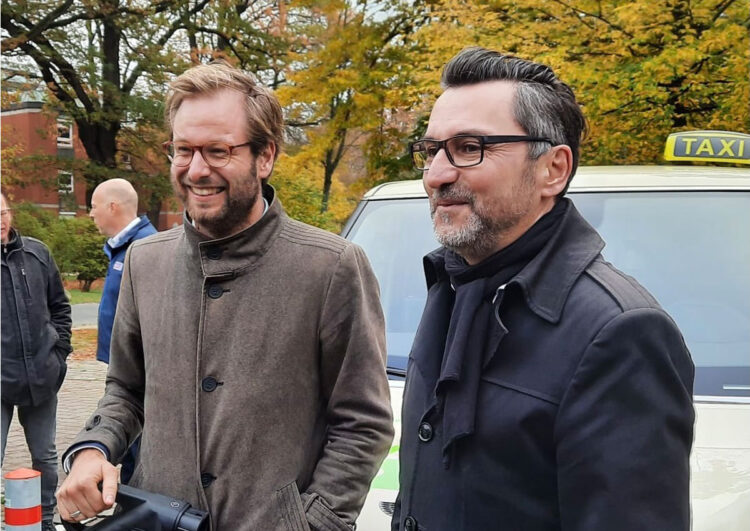 Steter Austausch beim Projekt Zukunftstaxi