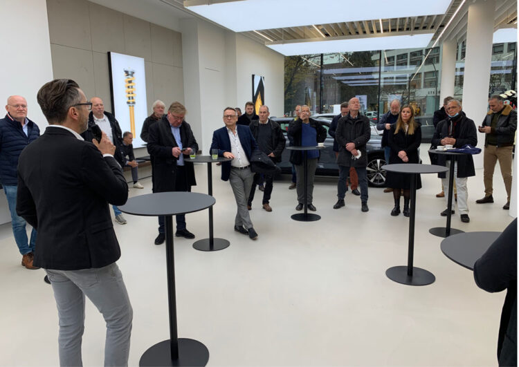 Taxistimmung im Hamburger Polestar Space