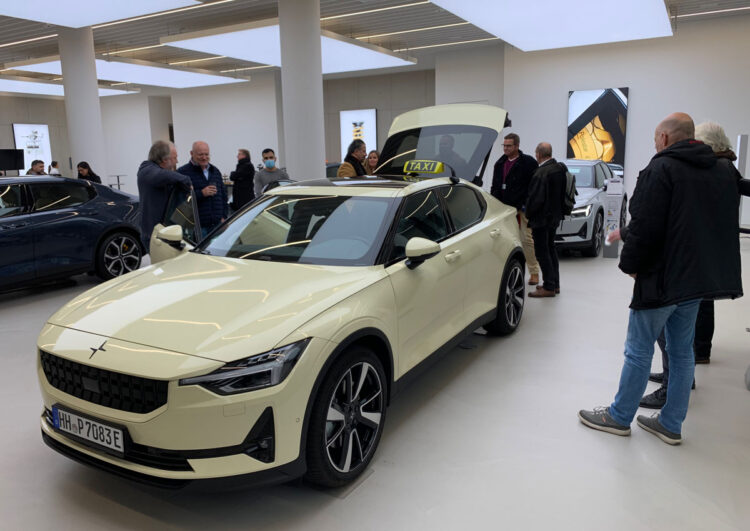 Taxistimmung im Hamburger Polestar Space