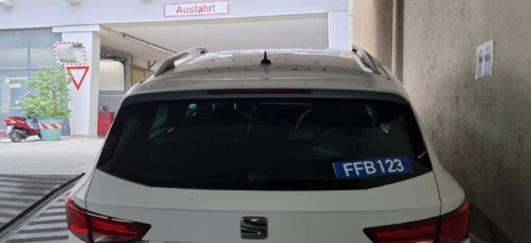 In Teilen von Bayern fahren Mietwagen mit Landkreis-Kennzeichnung