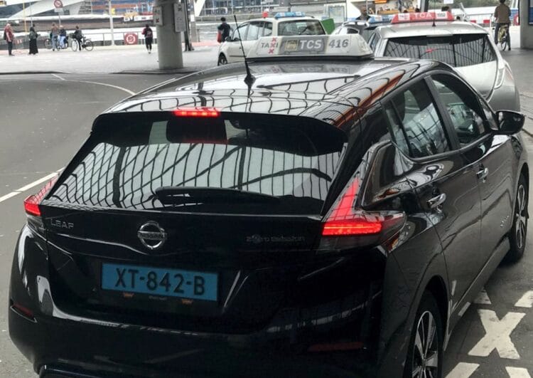 Alarmstufe Rot im Amsterdamer Taxigewerbe wegen krimineller Aktivitäten