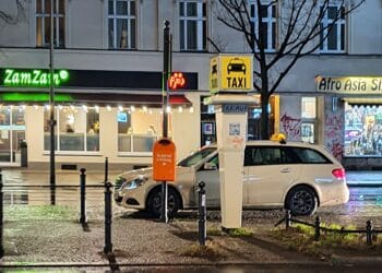 Taxi Berlin digitalisiert Rufsäulen